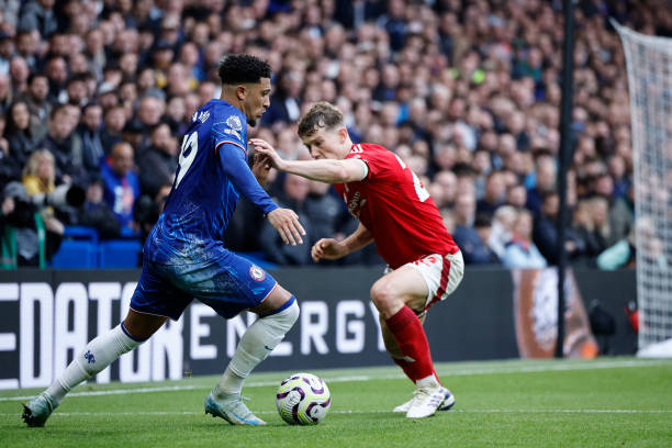 律与坚持 律与坚持