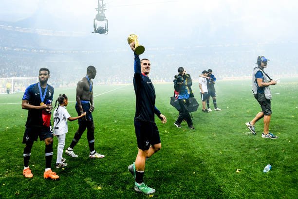 而背后的支 而背后的支